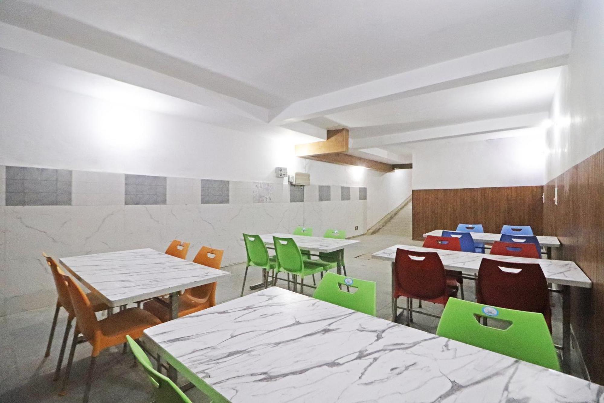 Hotel Clink New Delhi Airport Luaran gambar