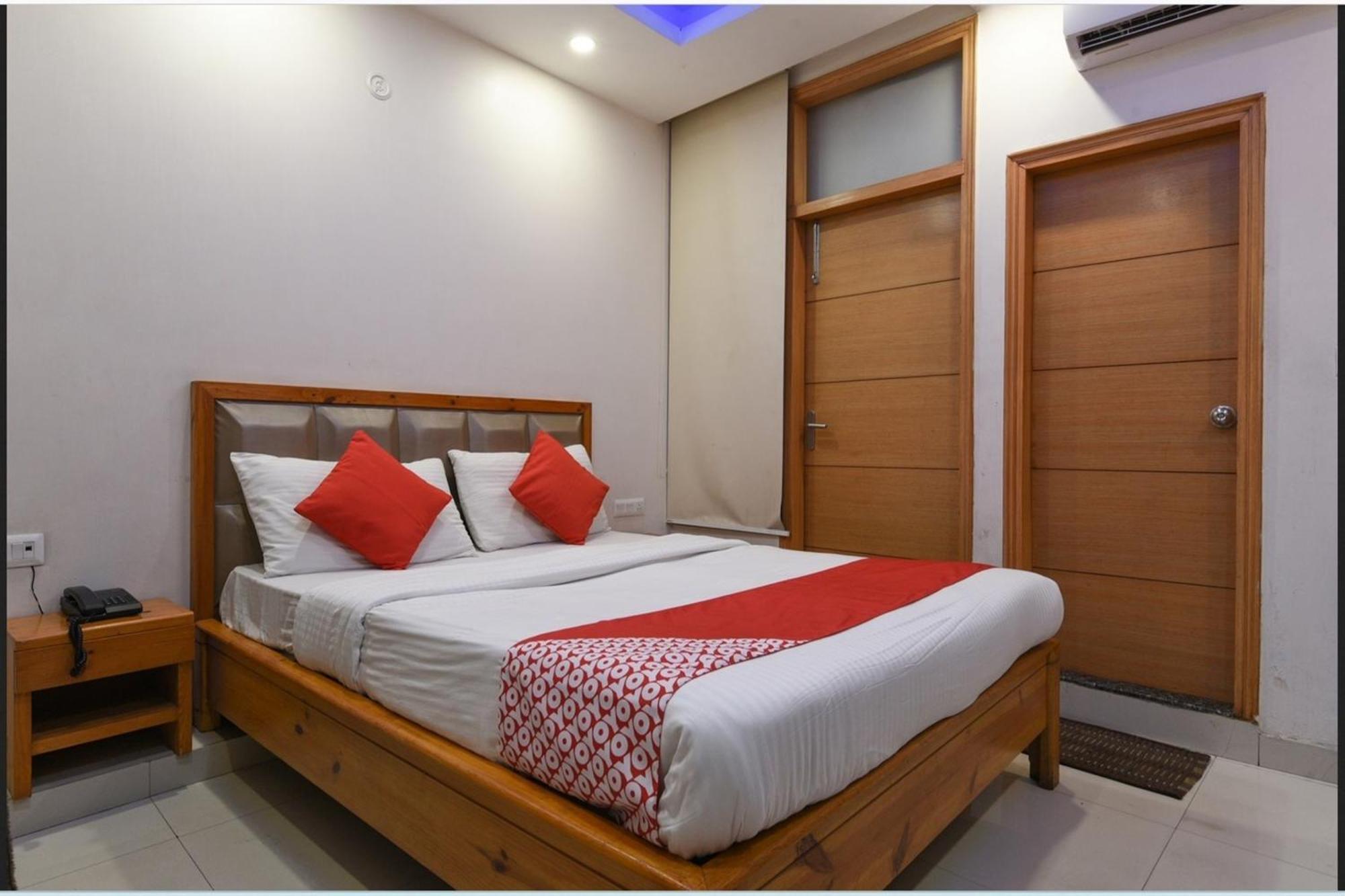 Hotel Clink New Delhi Airport Luaran gambar